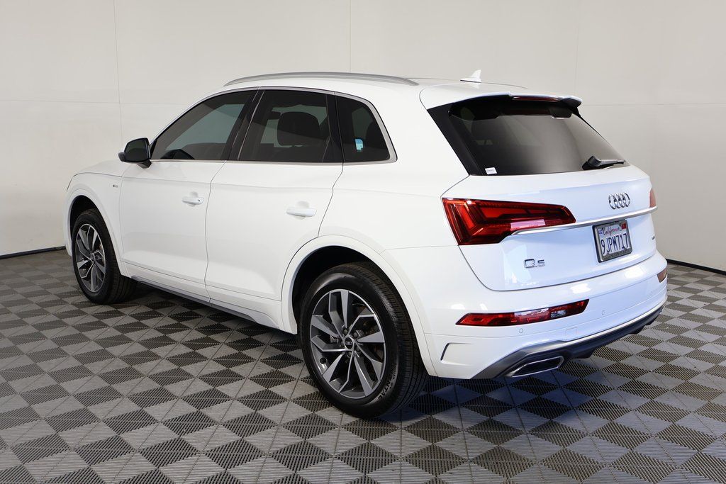Thumbnail: 2022 Audi Q5 - 6