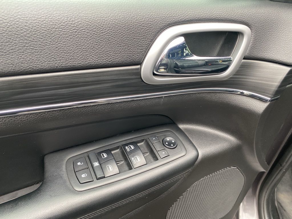 used 2019 Jeep Grand Cherokee car, priced at $14,750