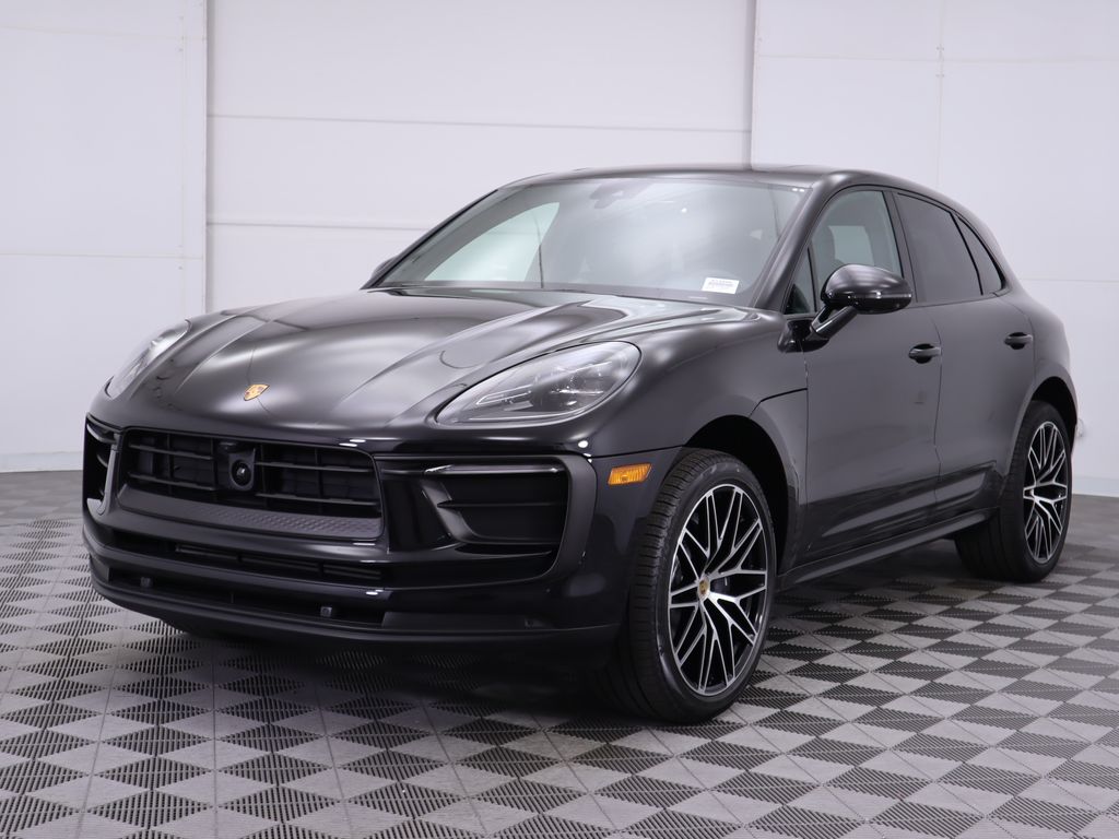 2024 Porsche Macan  -
                Phoenix, AZ