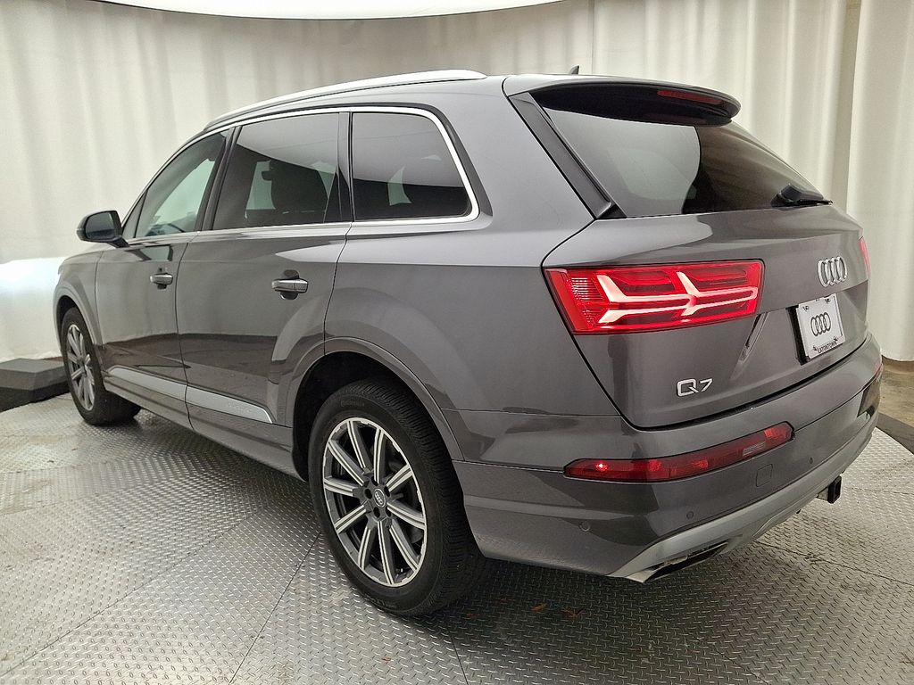 Thumbnail: 2019 Audi Q7 - 6