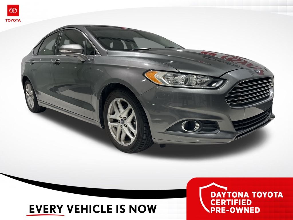 2014 Ford Fusion SE's photo