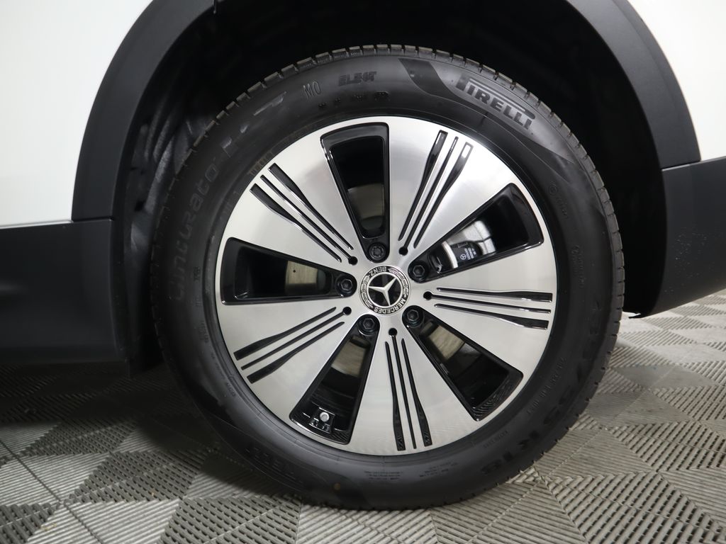 2024 Mercedes-Benz EQB 250+ 32