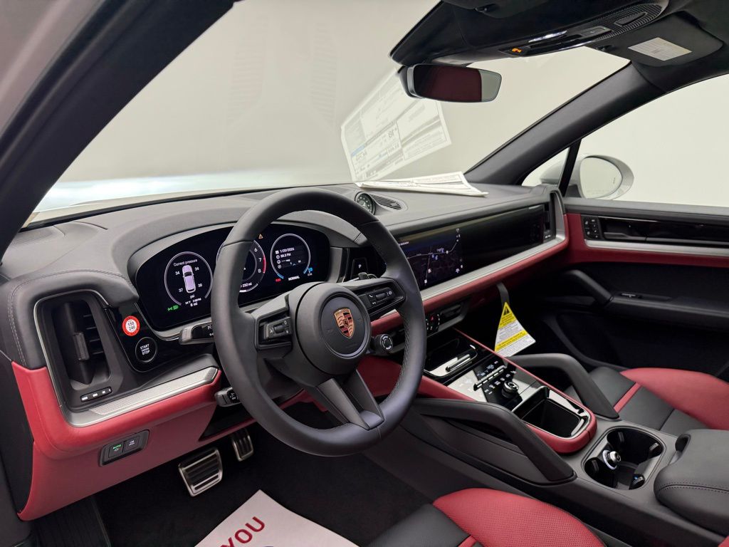 Thumbnail: 2026 Porsche Cayenne - 4