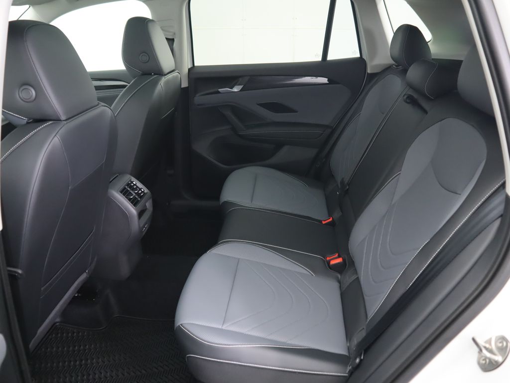 Thumbnail: 2026 Volkswagen Tiguan - 21