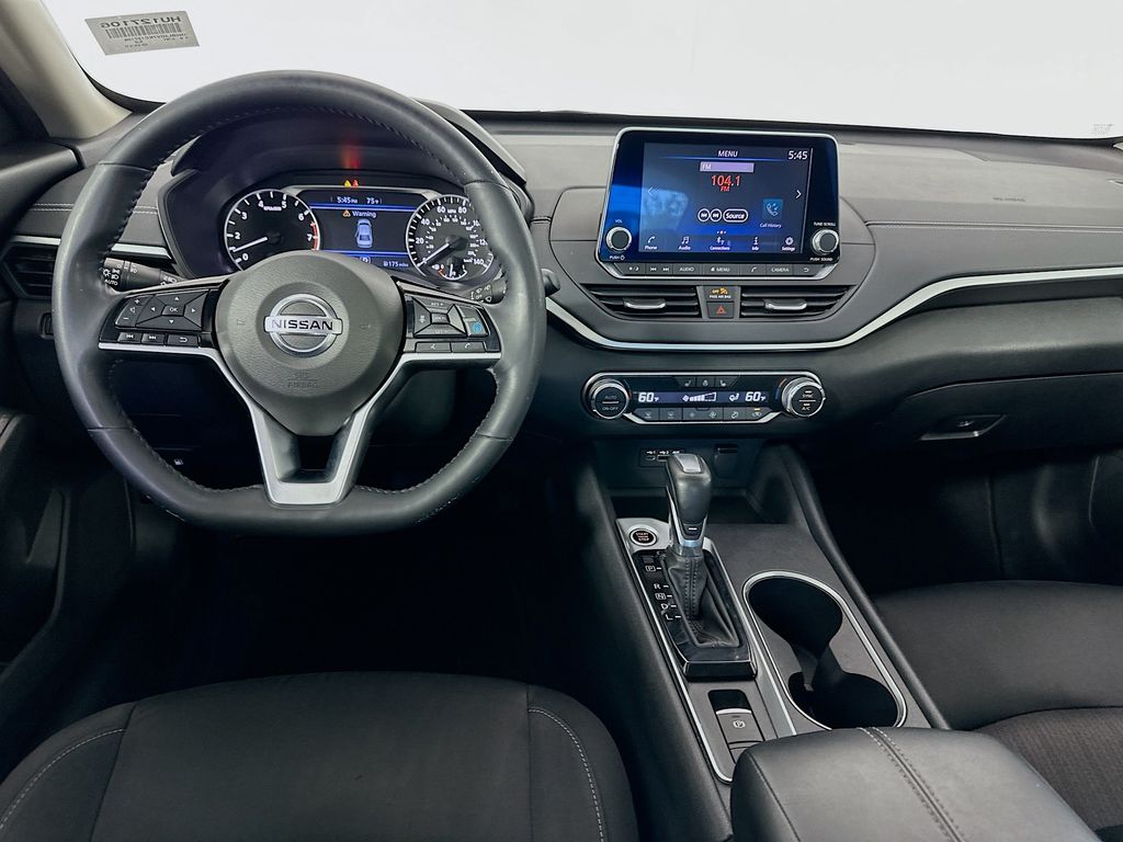 Thumbnail: 2019 Nissan Altima - 22