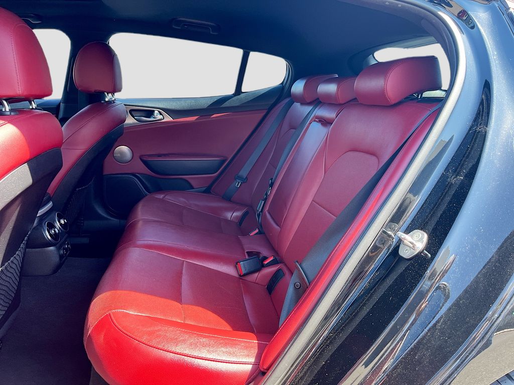 Used 2018 Black Kia GT1 image 26