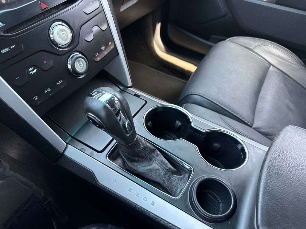Used 2015 Black Ford XLT image 21