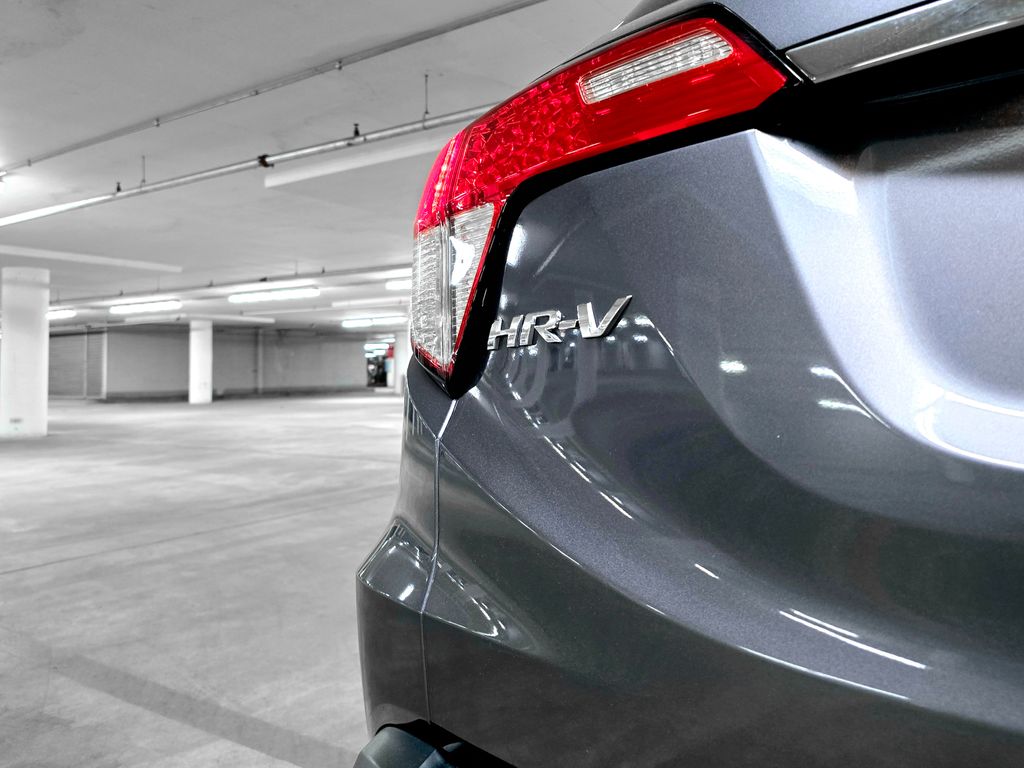 2022 Honda HR-V EX-L 10