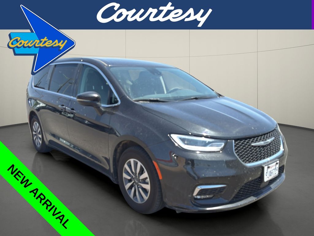 2023 Chrysler Pacifica Hybrid