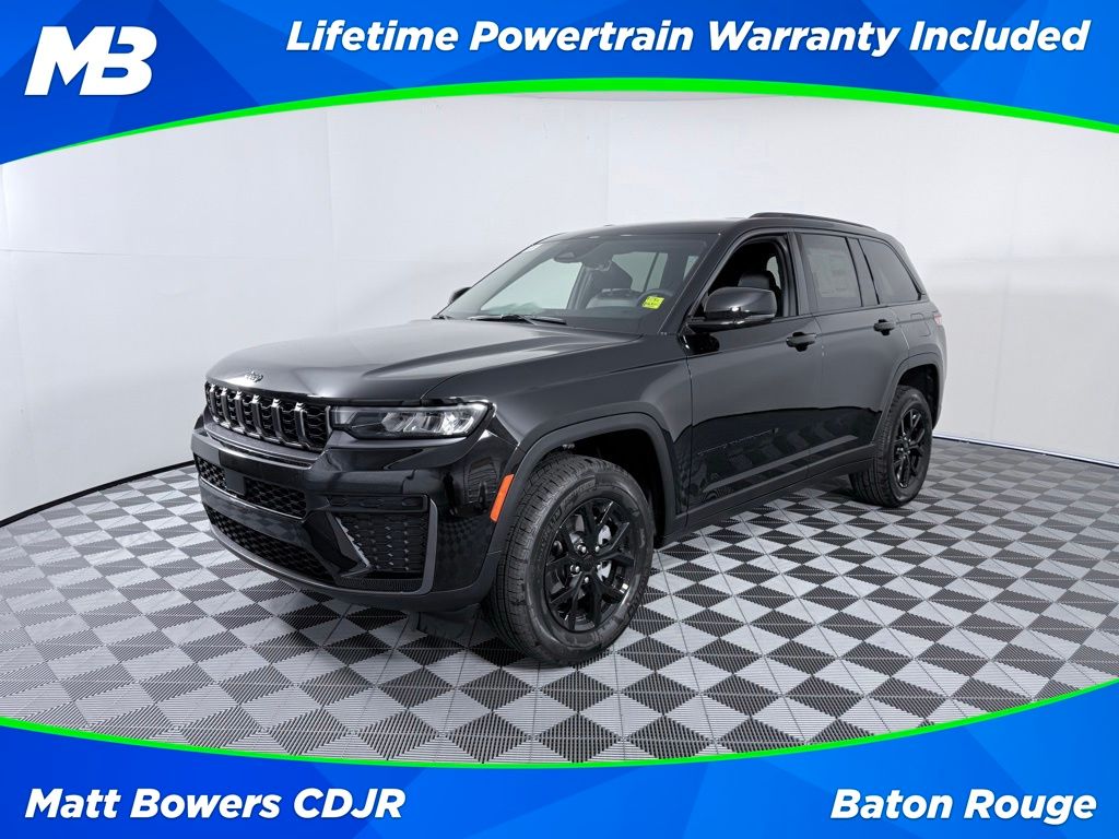 Diamond Black Crystal Pearlcoat 2026 Jeep Grand Cherokee SUV / Crossover Four-Wheel Drive 8-Speed Automatic