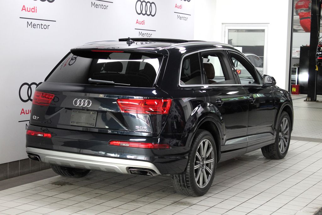 Thumbnail: 2017 Audi Q7 - 6
