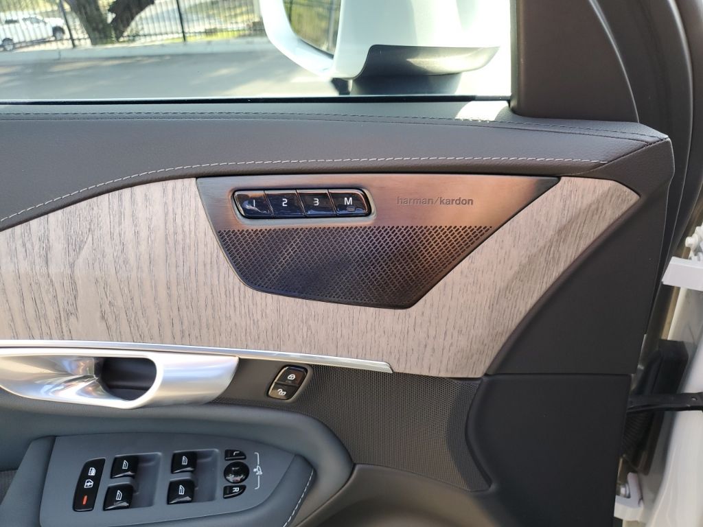 Used Car 2024 Volvo Xc90 Recharge Plug-in Hybrid  Ultimate For Sale In Austin, Texas