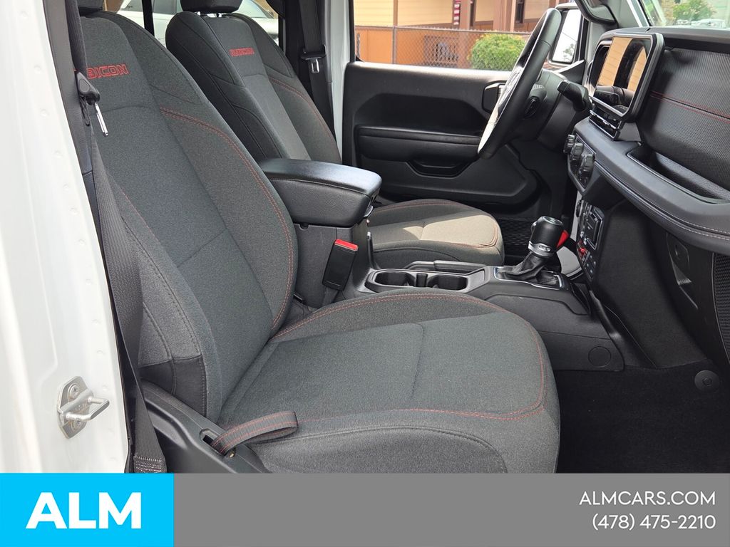 Used 2025 White Jeep Rubicon image 18