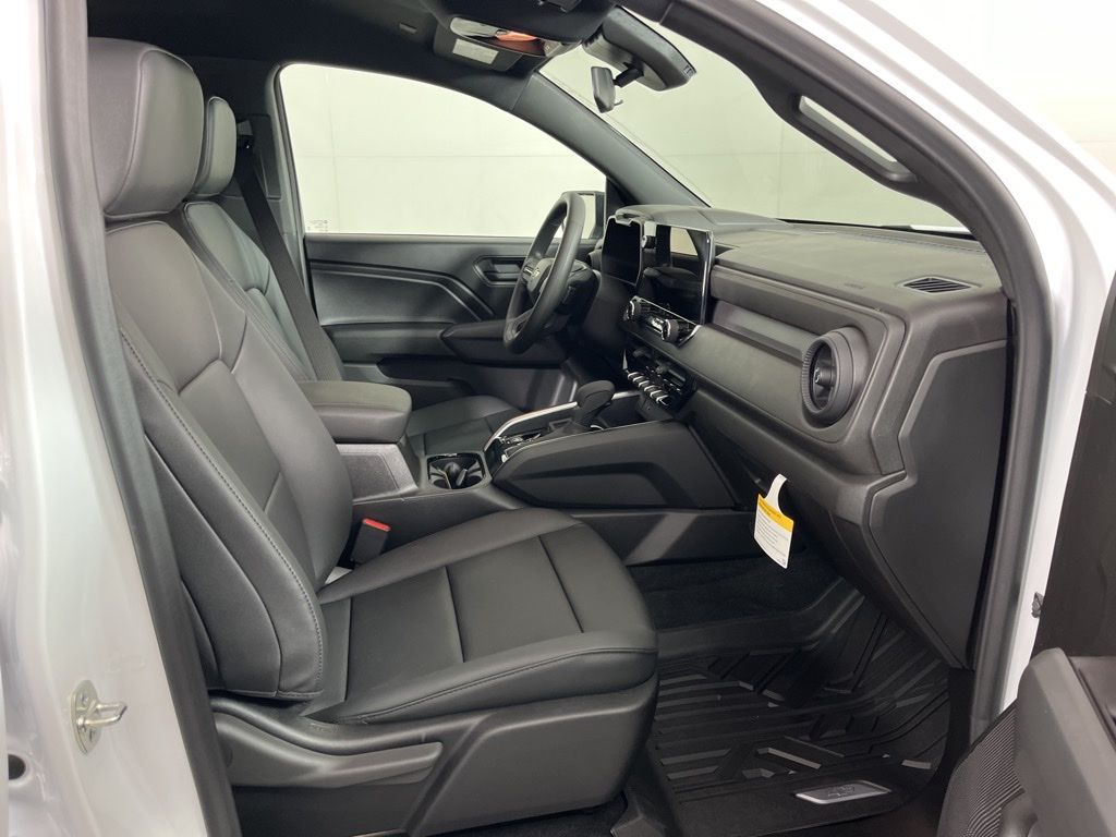 Thumbnail: 2026 Chevrolet Colorado - 8