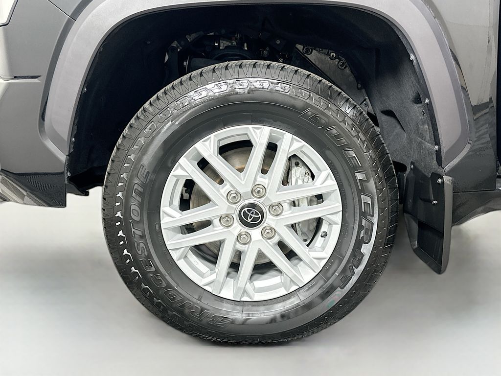 Thumbnail: 2024 Toyota Tundra - 30