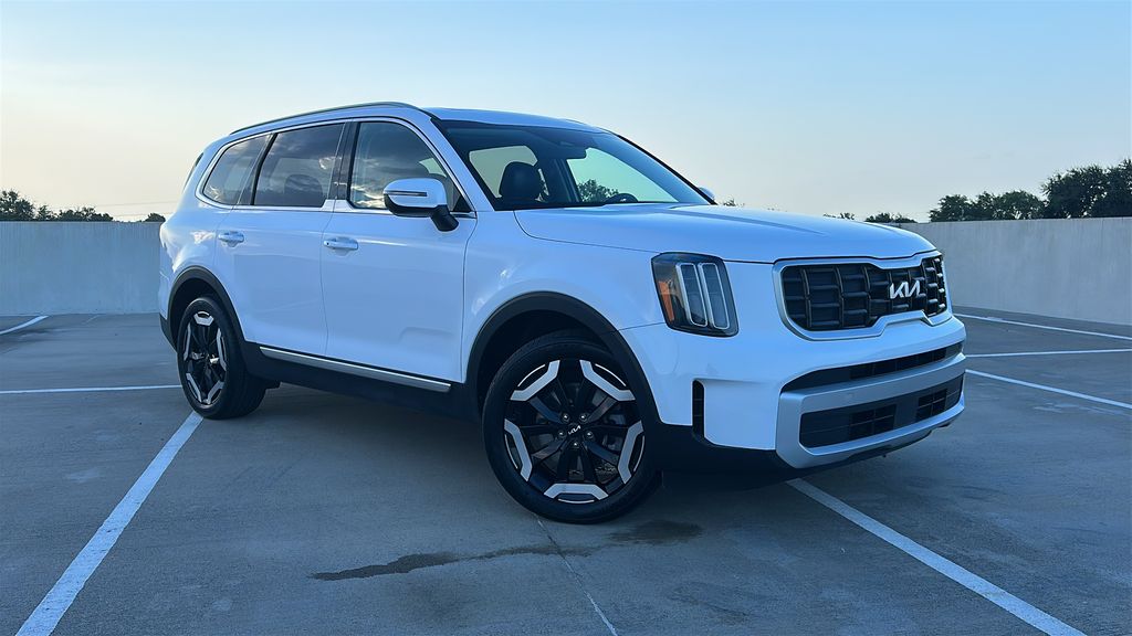 2025 Kia Telluride S White at Legacy Ford