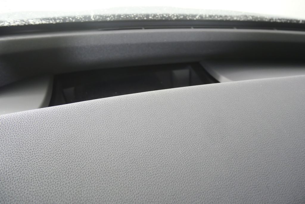 Thumbnail: 2026 BMW iX - 19