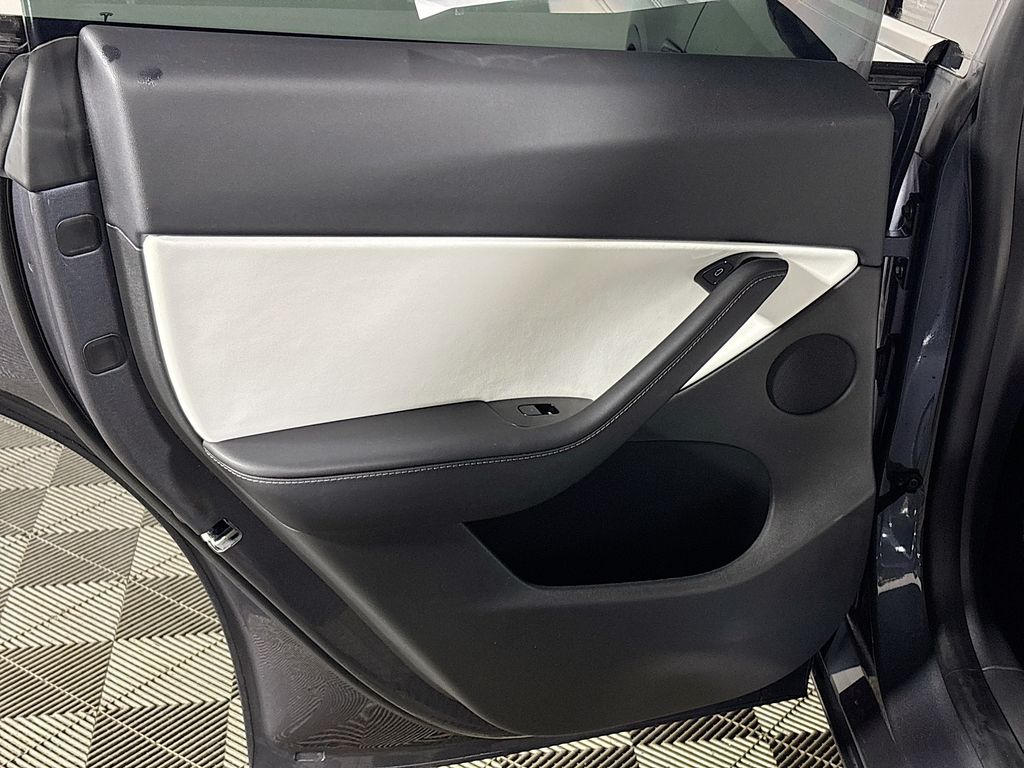 2020 Tesla Model Y Performance