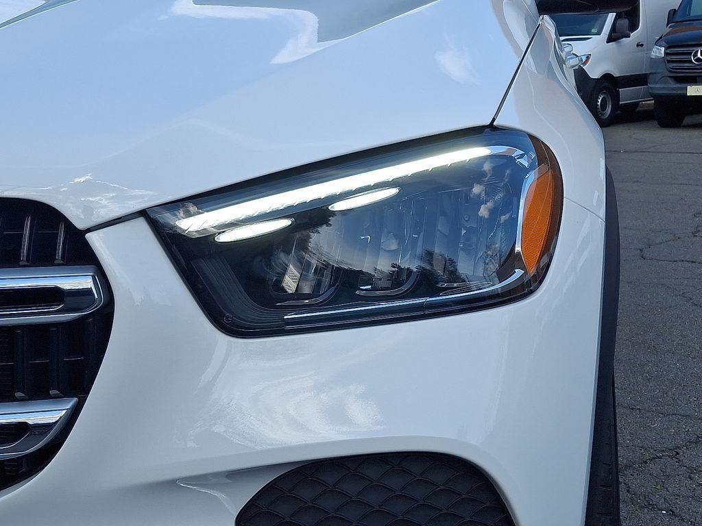 Thumbnail: 2026 Mercedes-Benz GLE - 6