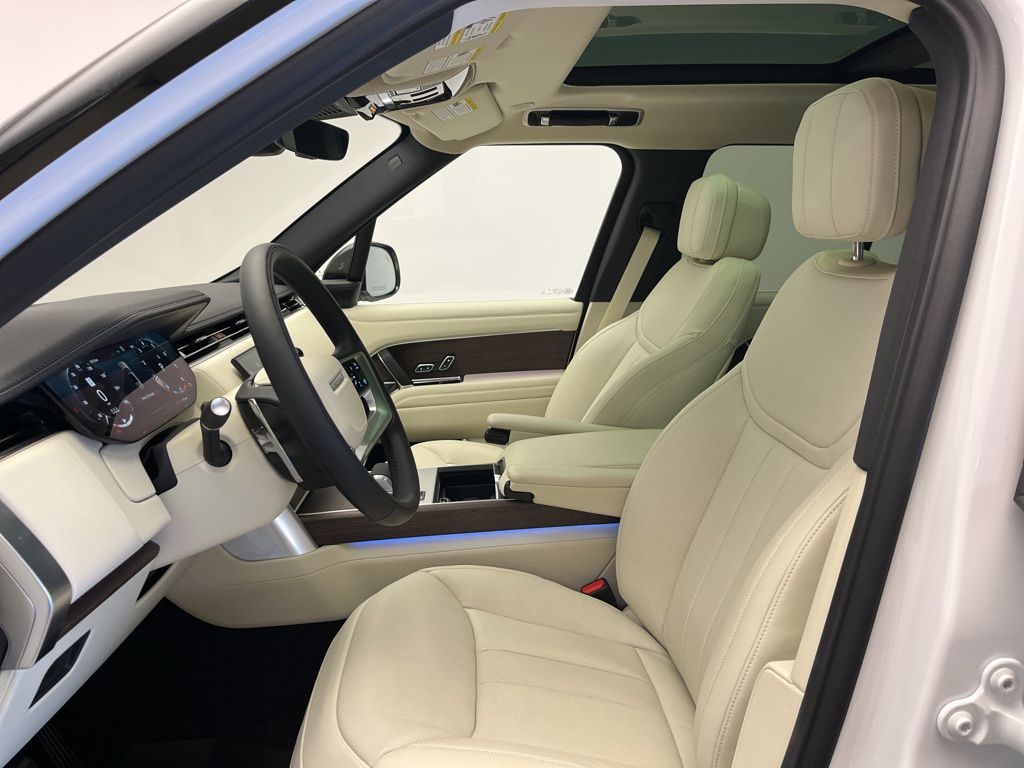 Thumbnail: 2025 Land Rover Range Rover - 12