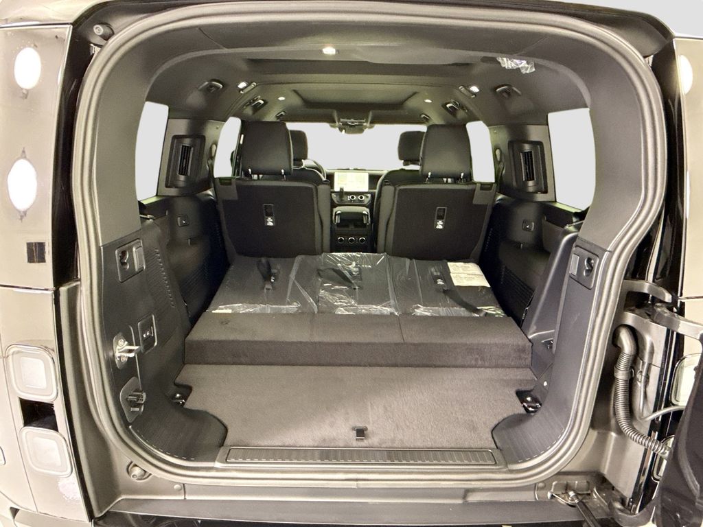 Thumbnail: 2026 Land Rover Defender - 27