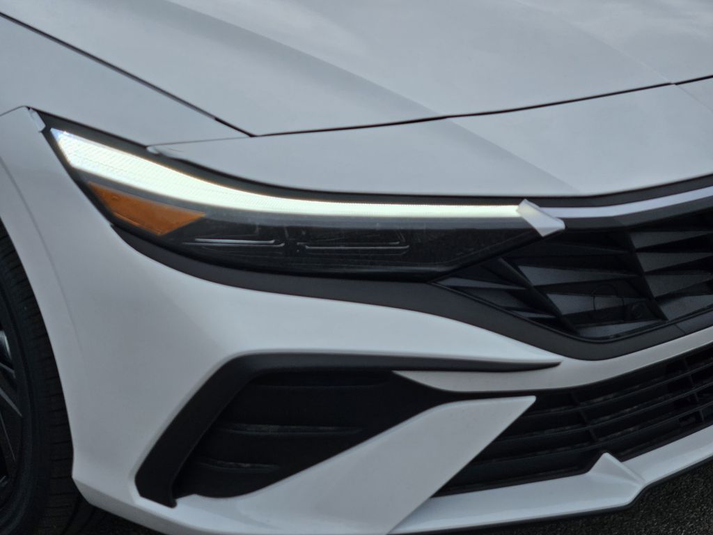 2026 Hyundai Elantra Hybrid