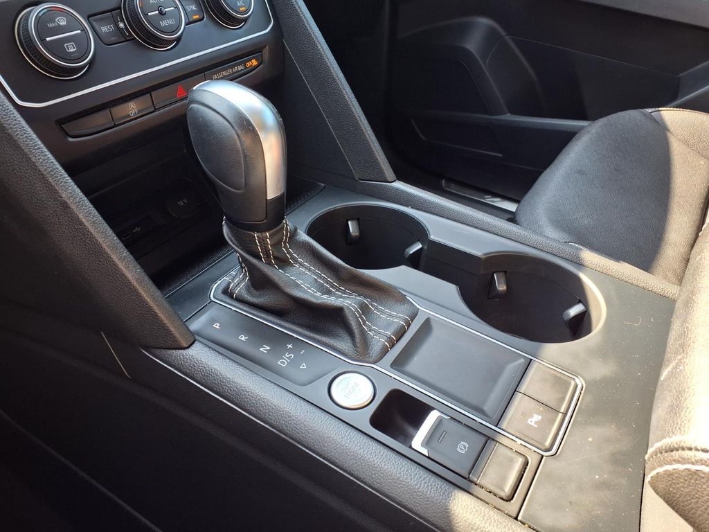 2021 Volkswagen Atlas 3.6L V6 SE w/Technology R-Line  at Wharton Ford