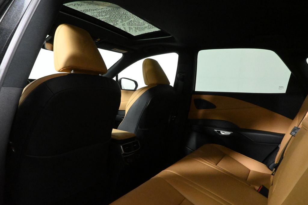 Thumbnail: 2024 Lexus RX - 32