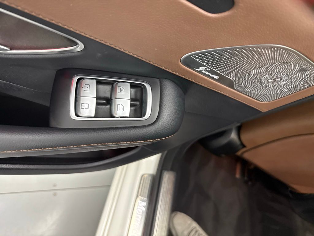 Thumbnail: 2016 Mercedes-Benz S-Class - 28