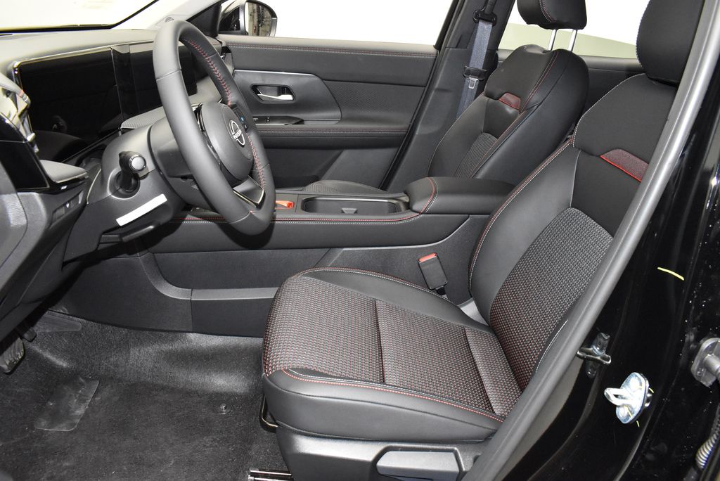 Thumbnail: 2026 Nissan Kicks - 11