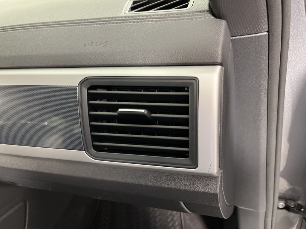 Thumbnail: 2021 Volkswagen Atlas - 19