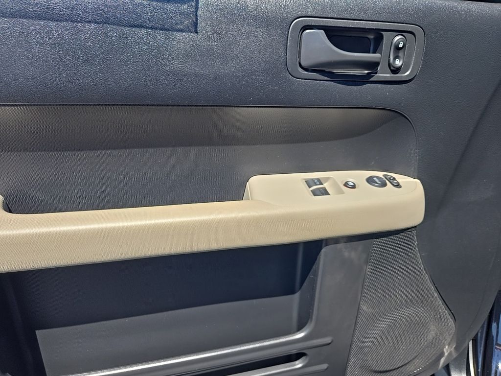 Thumbnail: 2007 Honda Element - 23