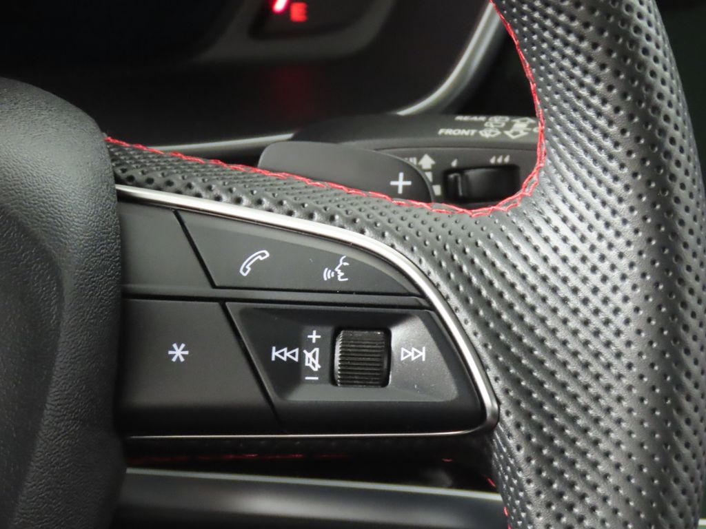 Thumbnail: 2025 Audi Q3 - 19