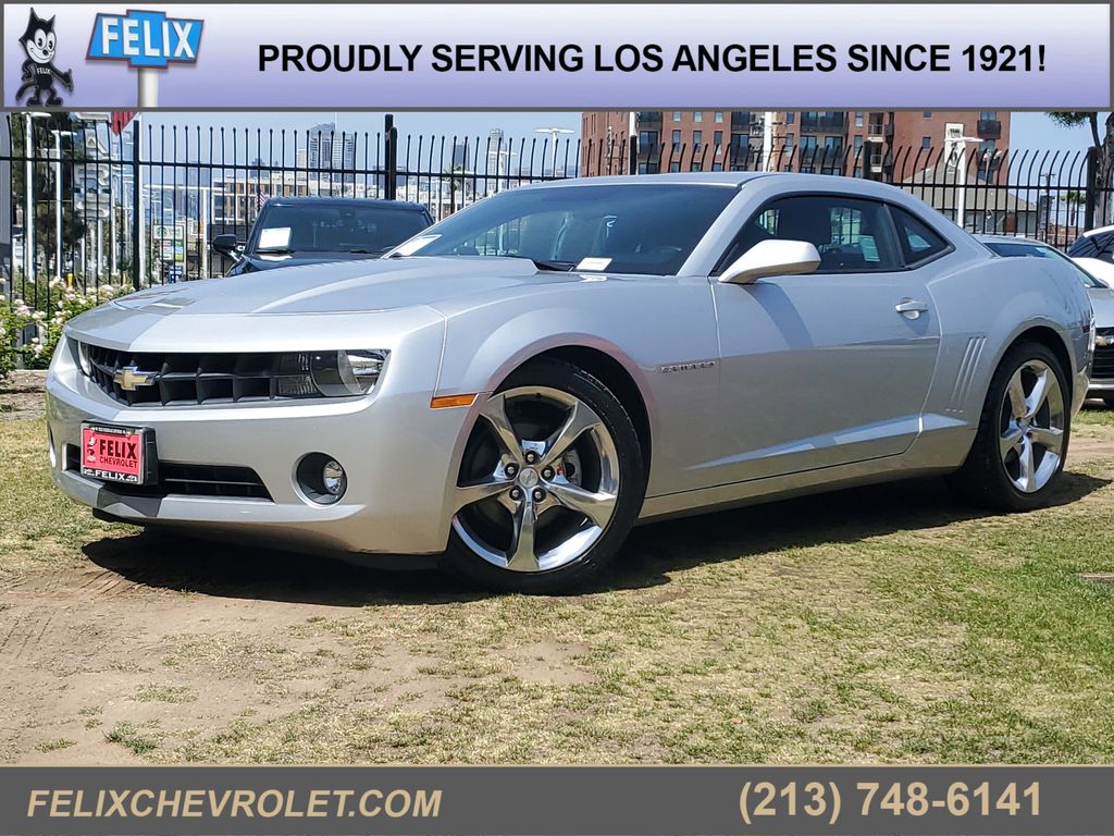 Silver Ice Metallic 2013 Chevrolet Camaro 1LT Coupe RWD Coupe Rear-Wheel Drive 6-Speed Automatic