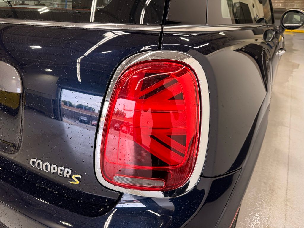 Thumbnail: 2020 MINI Cooper - 5