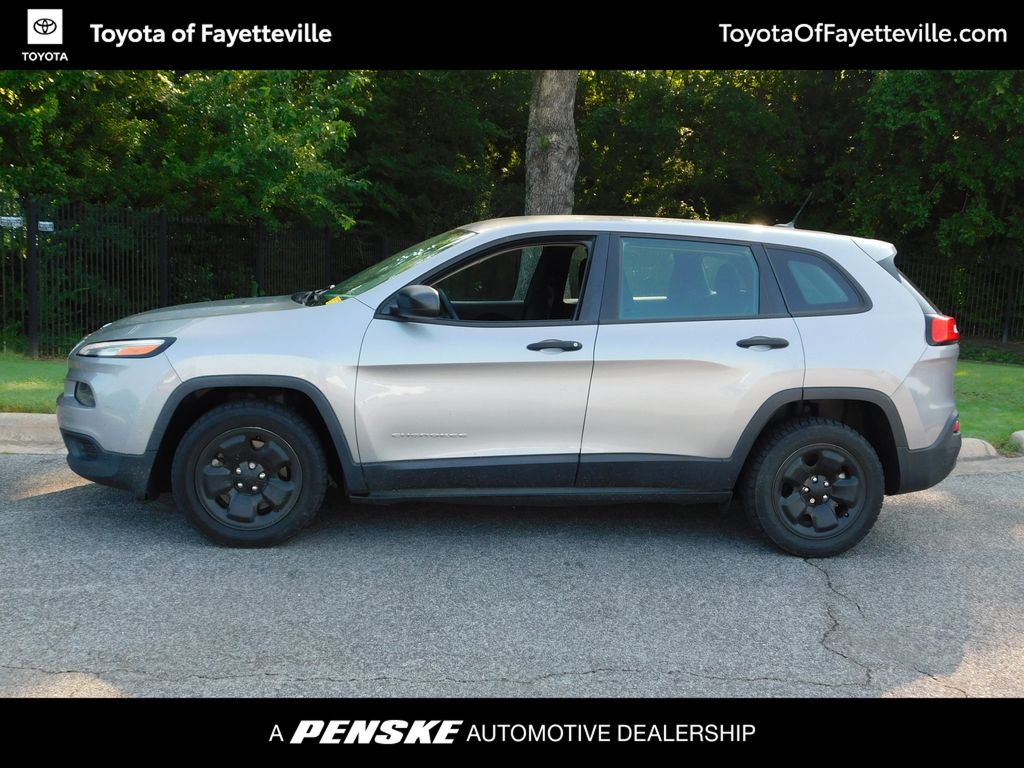 Thumbnail: 2015 Jeep Cherokee - 2
