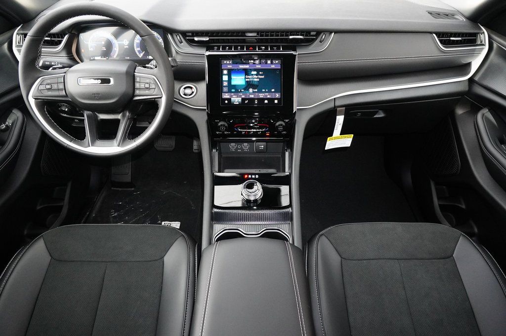 New Car 2025 Jeep Grand Cherokee  For Sale Under $50,000 In Weatherford, Texas