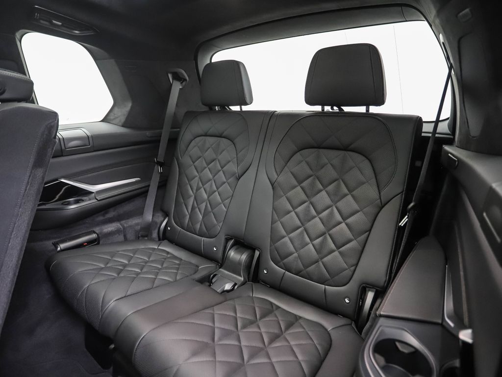 2026 BMW X7 xDrive40i 23