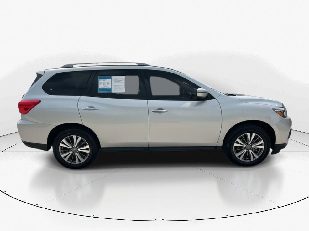 2020 Brilliant Silver Metallic Nissan Pathfinder SL 4X4 SUV