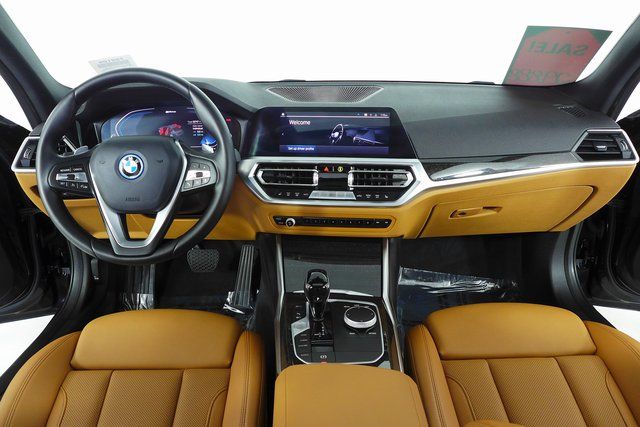 2022 BMW 3 Series 330e iPerformance 25