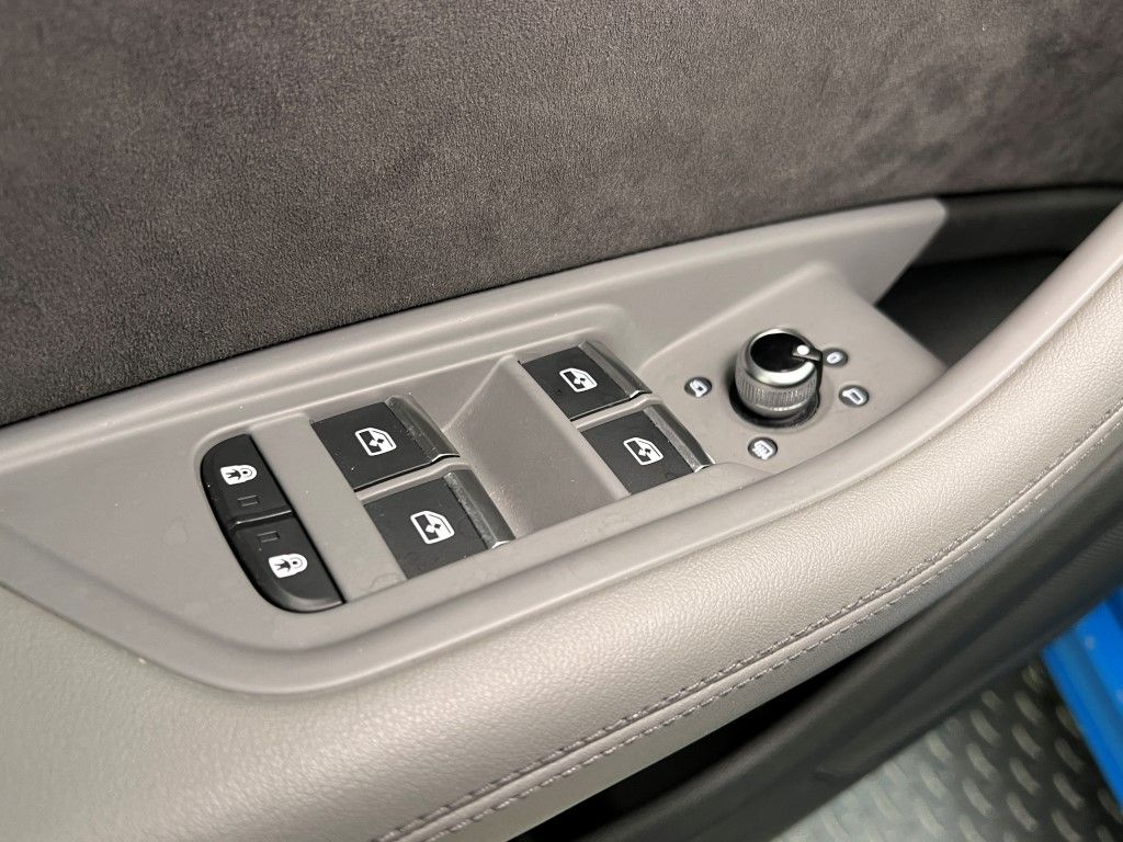 Thumbnail: 2020 Audi S5 - 28