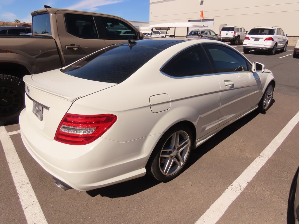 Thumbnail: 2012 Mercedes-Benz C-Class - 3