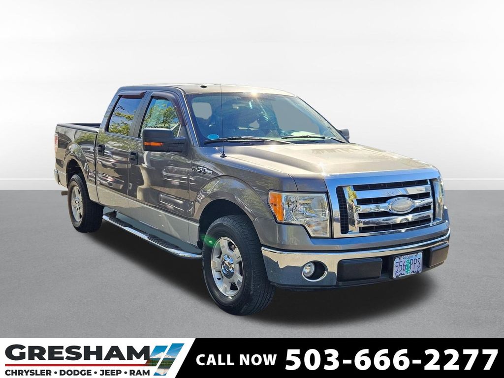 Sterling Gray CC Metallic 2009 Ford F-150 XLT SuperCrew Pickup Truck 4X2 6-Speed Automatic
