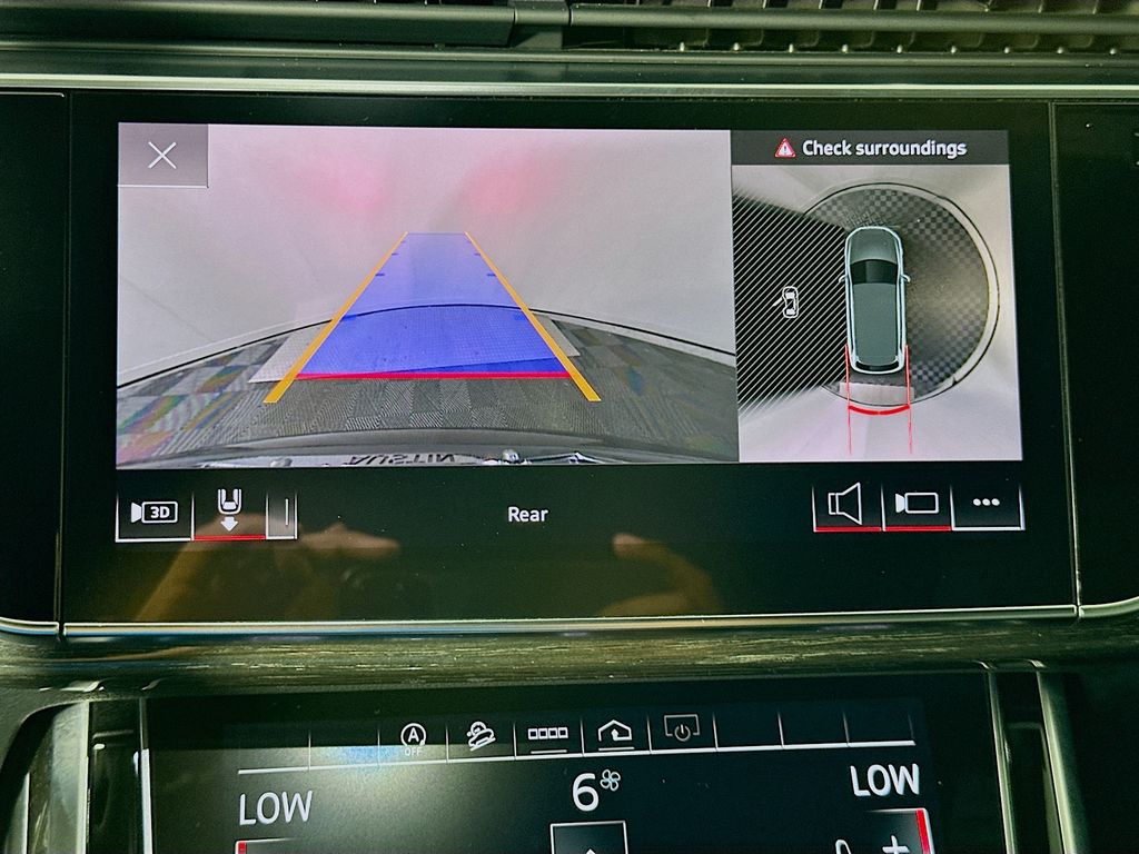 Thumbnail: 2021 Audi Q7 - 14