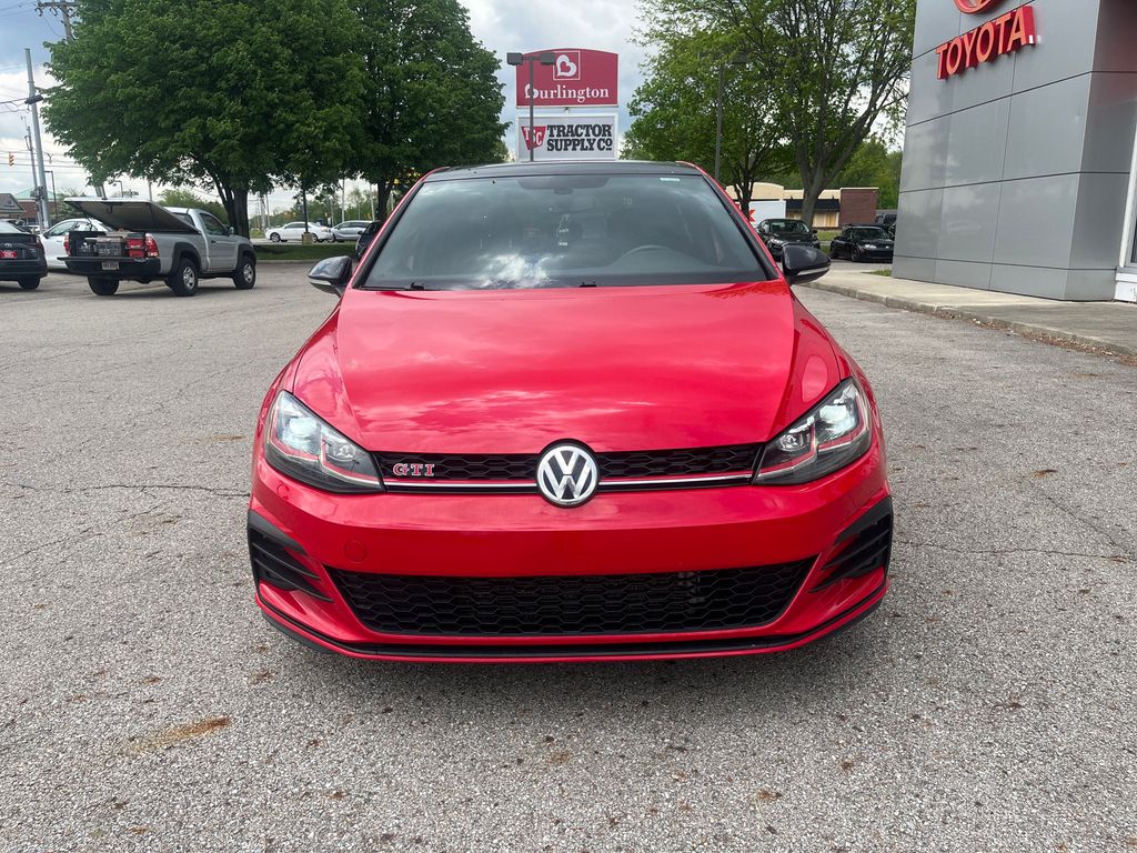 2021 Volkswagen Golf Gti 2.0T SE photo