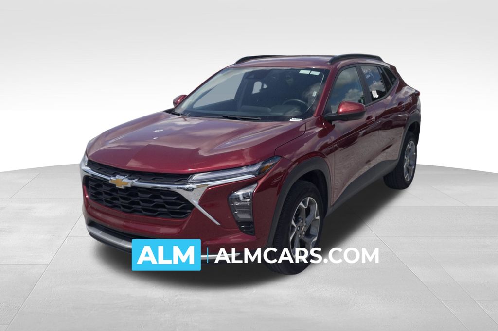 Red (Crimson Metallic) 2025 Chevrolet Trax LT FWD SUV / Crossover Front-Wheel Drive 6-Speed Automatic