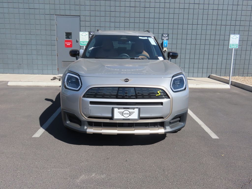 2025 MINI Cooper Countryman Signature 2