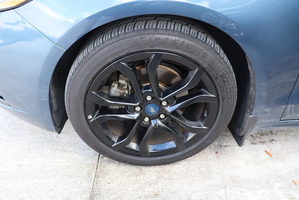 Thumbnail: 2019 Ford Fusion - 4
