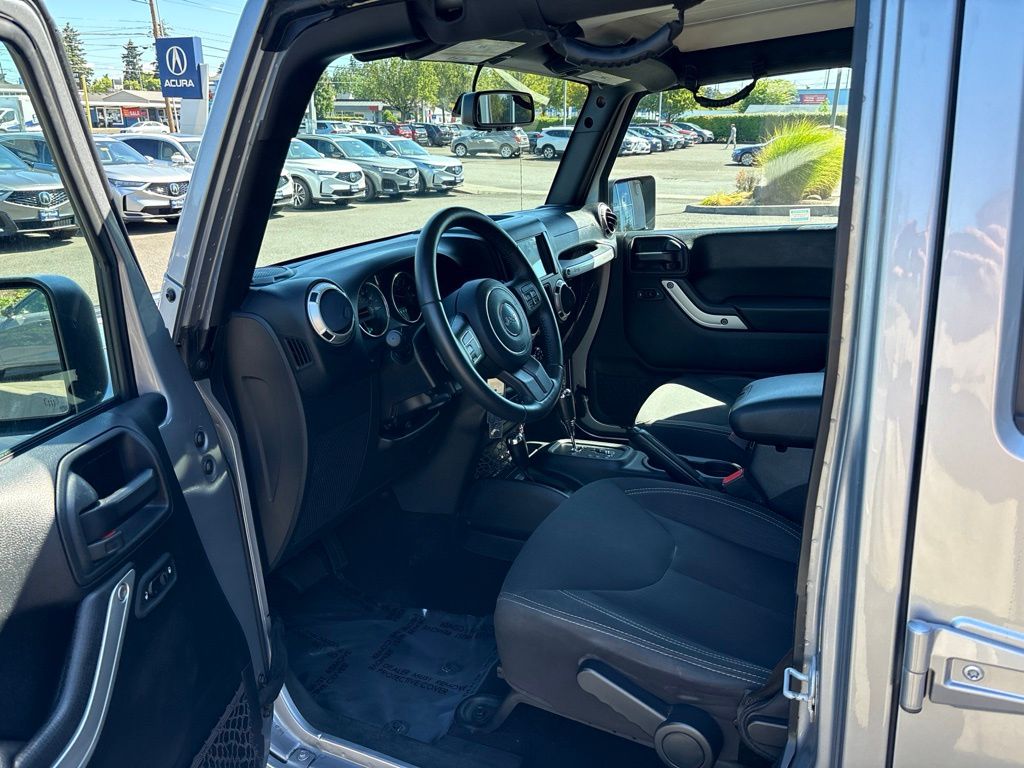 2018 Jeep Wrangler JK Unlimited Sahara