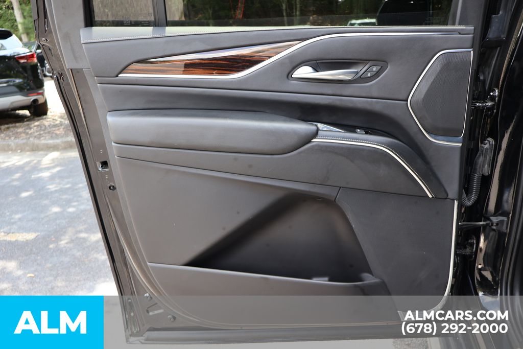 Used 2023 Black Cadillac Luxury image 22